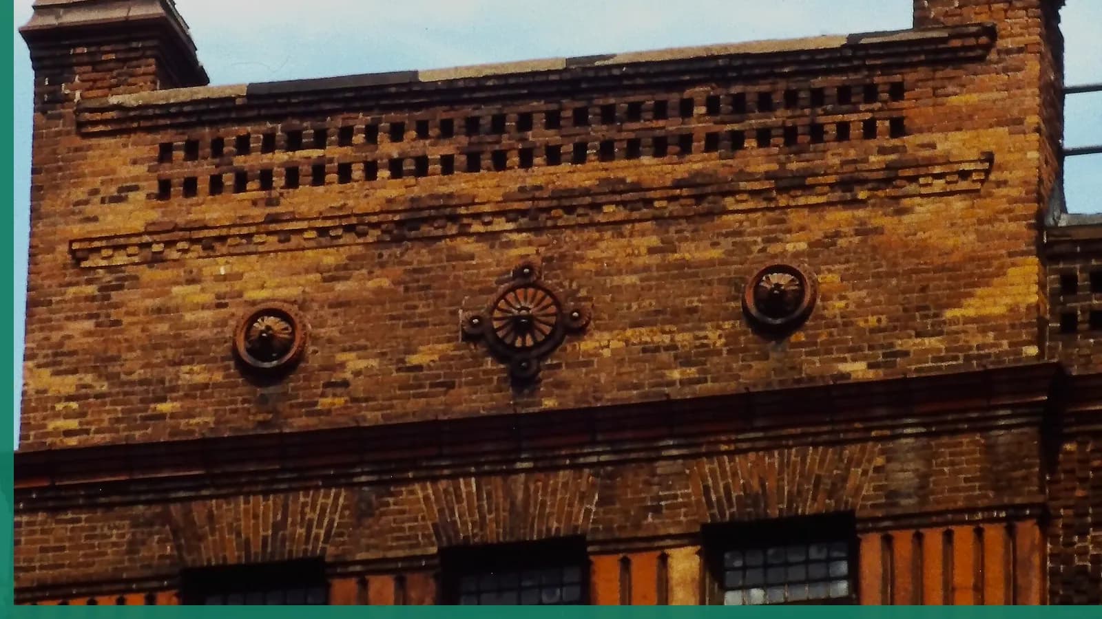 A Brooklyn neighborhood streetscape illustrating architecture in Clinton Hill